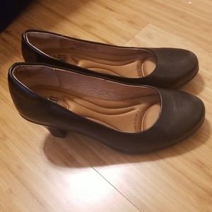 Sofft black pumps 2 inch heels. Comfortable. No flaws. Size 6